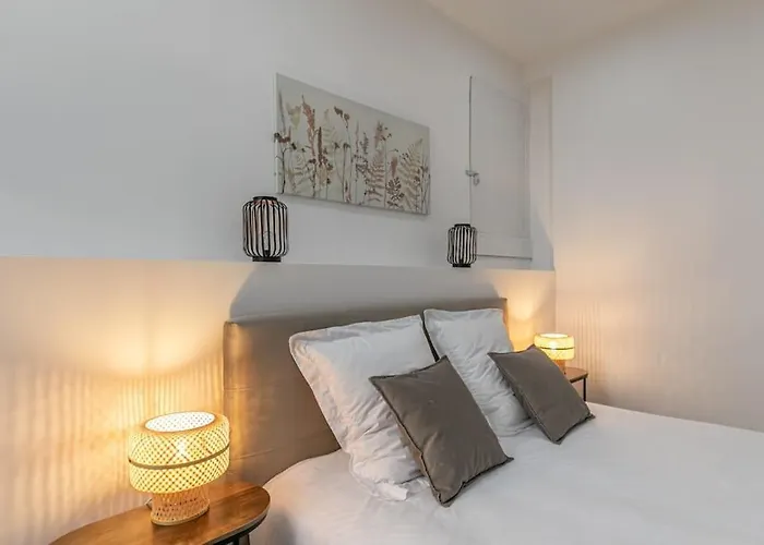 Cosy 20e アパート *