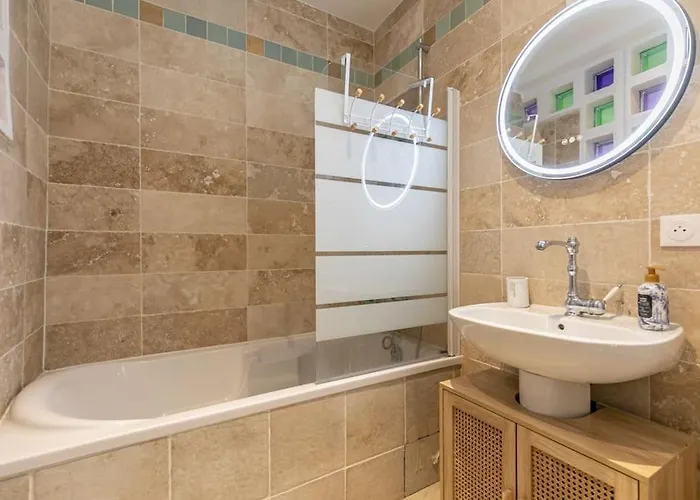 Cosy 20e アパート パリ