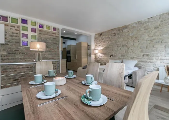 Cosy 20e アパート *