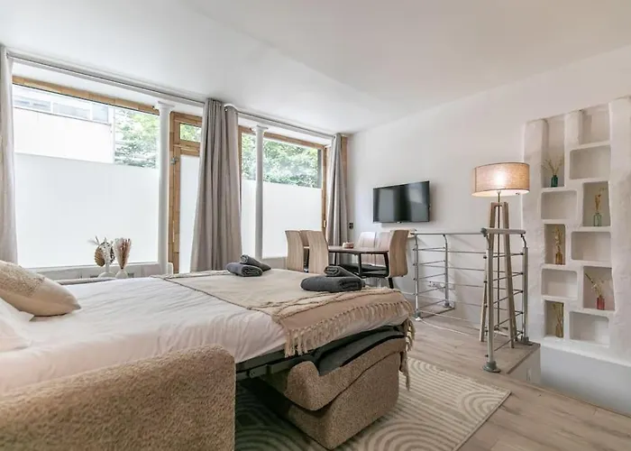 アパート Cosy 20e *