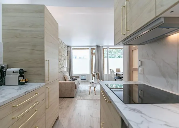 Cosy 20e アパート