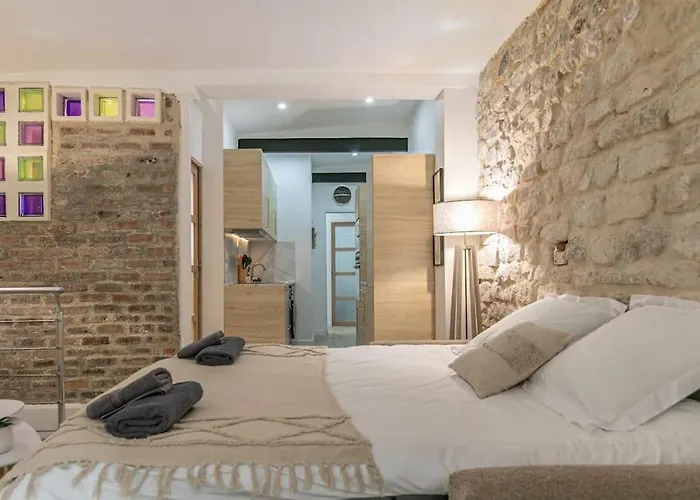 アパート Cosy 20e パリ