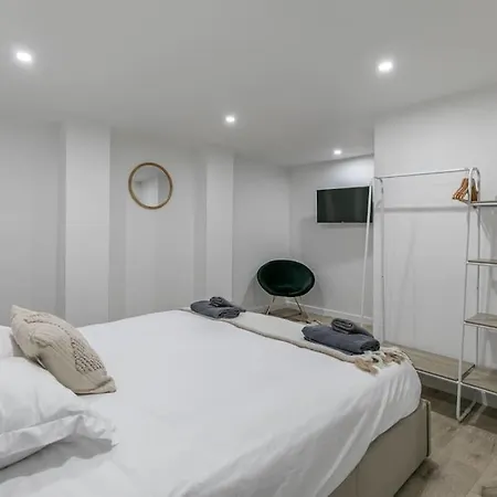 Apartament Cosy 20e Paryż