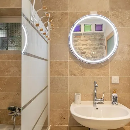 Apartament Cosy 20e Paryż