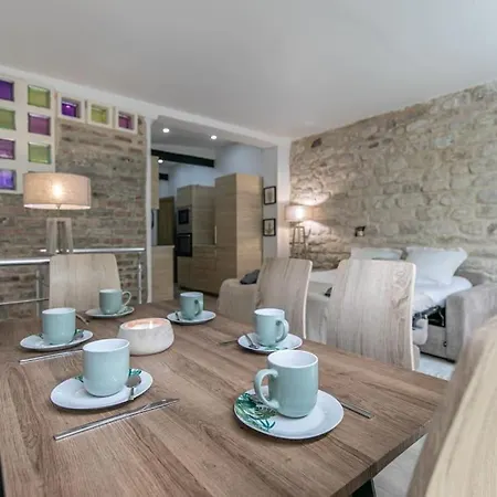 Cosy 20e Apartament *