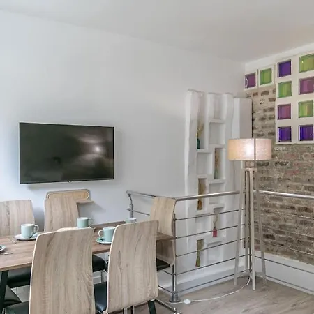 Cosy 20e Apartament Paryż