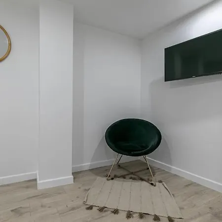 Cosy 20e Apartament Paryż