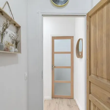 Cosy 20e Apartament Paryż